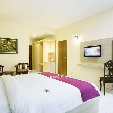 Puri Saron Senggigi Hotel Exterior foto