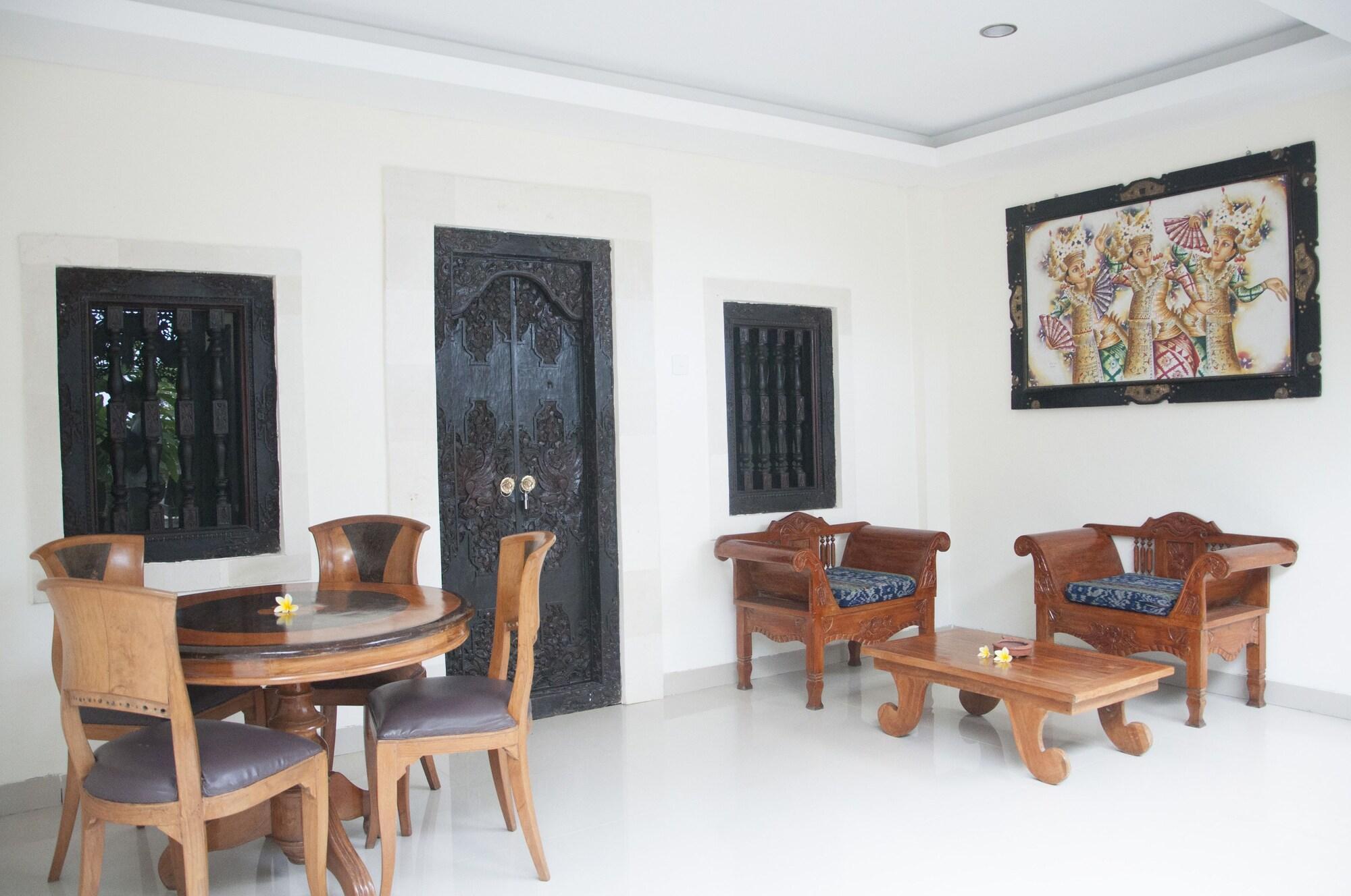 Puri Saron Senggigi Hotel Exterior foto