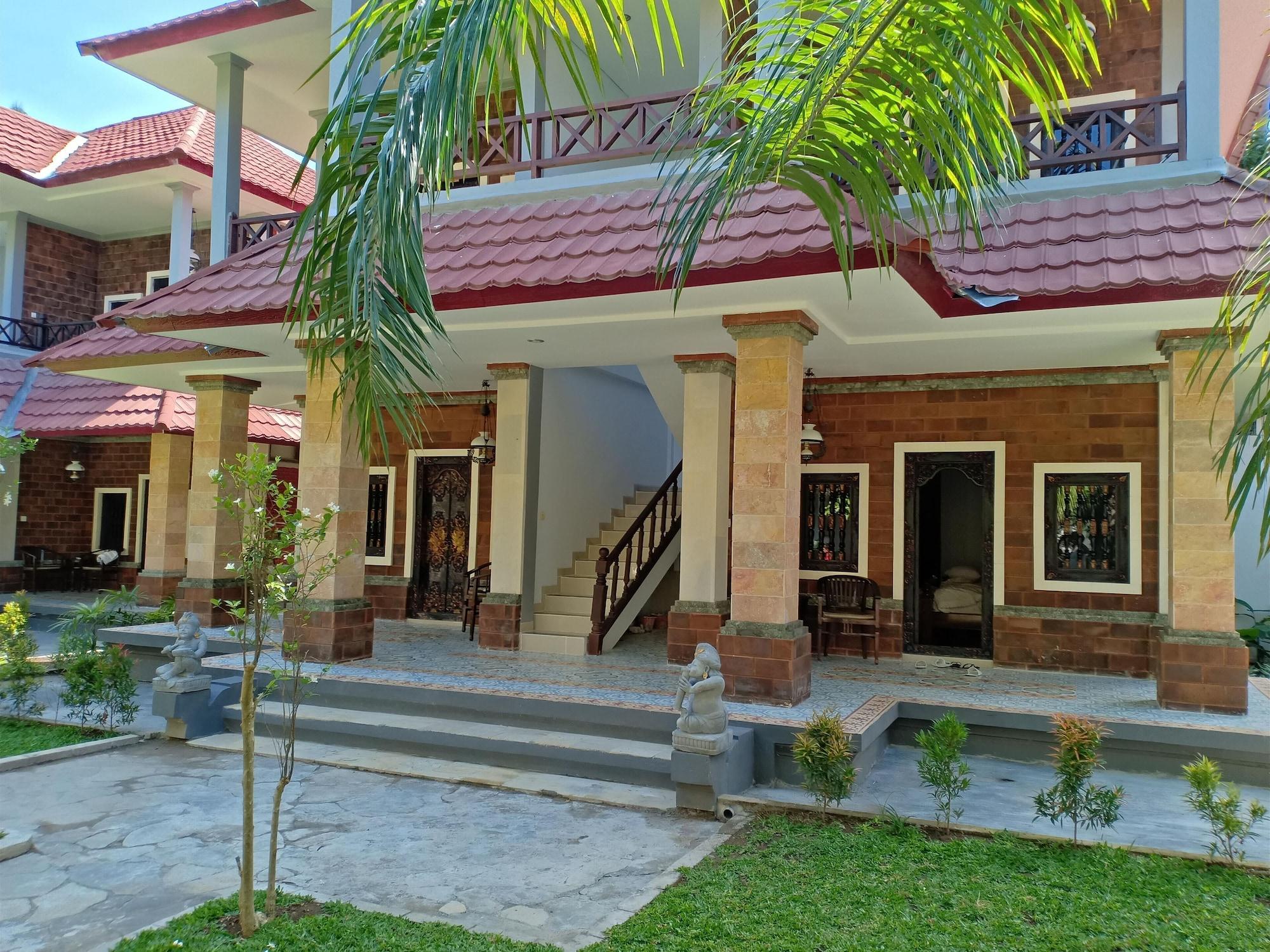 Puri Saron Senggigi Hotel Exterior foto